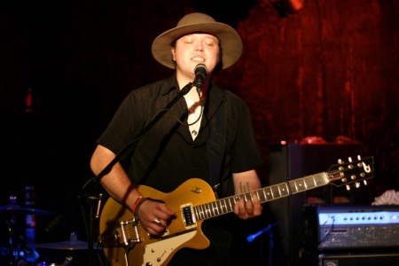 Jason Isbell u Dentonu 2011. godine